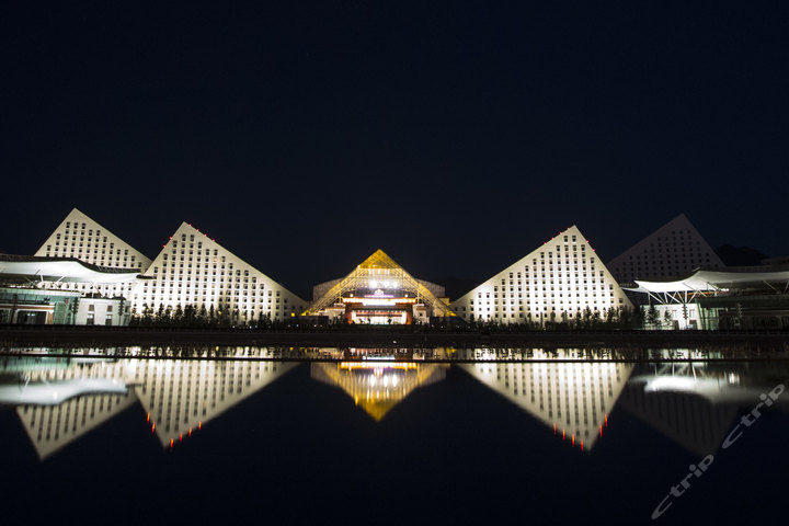 拉萨圣地天堂洲际大饭店-高级房团购-原价188