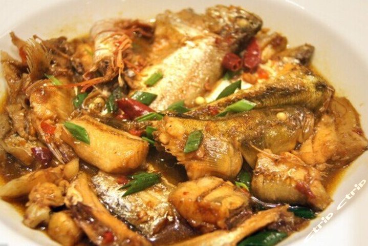 红烧杂鱼