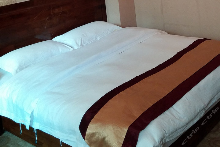 顺为伊行客栈单人间\/标准间\/三人间1晚+免费早