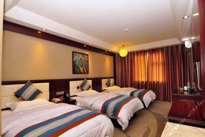 尊享昆明云水星际大酒店豪华三人间1晚+2份早餐+更多优惠!_团800昆明团购网站大全