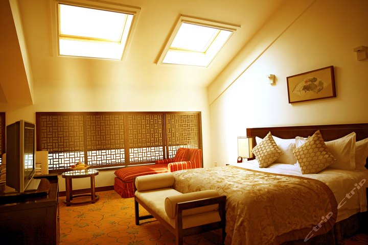 苏州南园宾馆-豪华家庭套房[含早]团购-原价0元