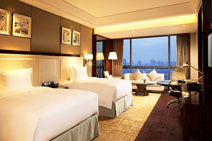 佛山佛山希尔顿酒店尊享佛山希尔顿酒店希尔顿客房1晚+2份早餐+更多优惠!