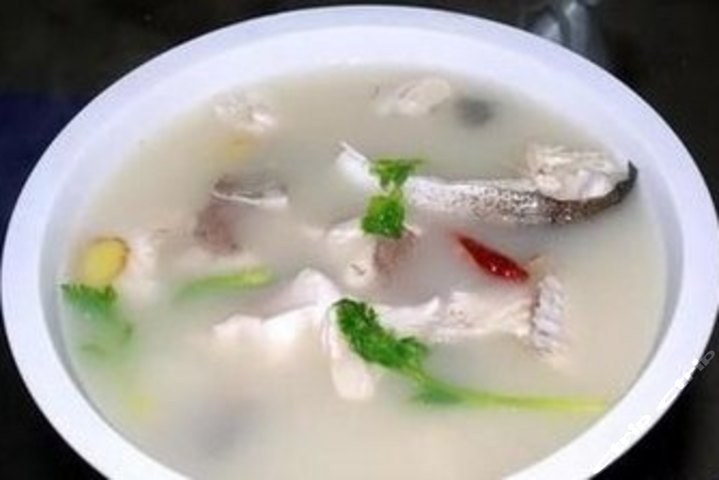 清炖白河鱼