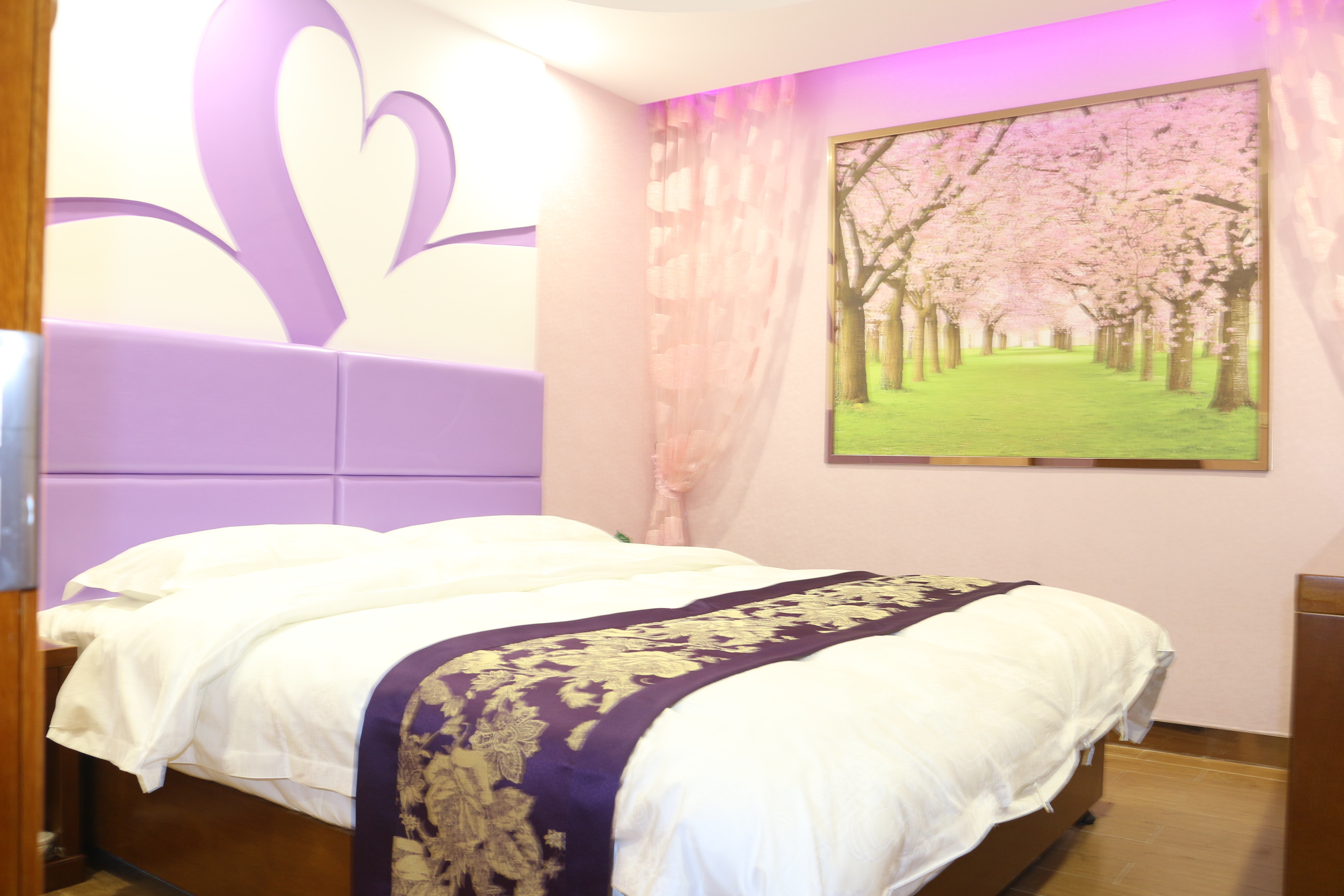 【携程攻略】哈尔滨米兰站(奢侈品店)团购,米兰