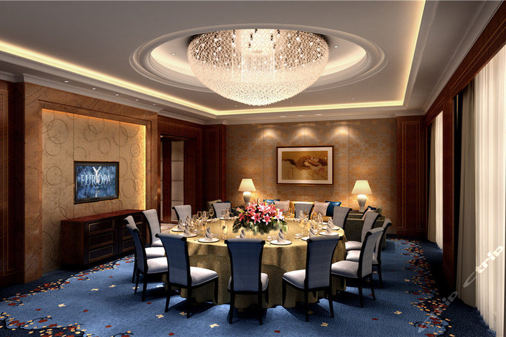 长春国信南山温泉酒店-豪华双床房(双人早餐及