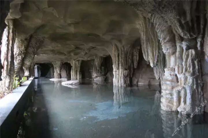 广州从化温泉银城酒店-标准双人房 碧泉空中温泉门票