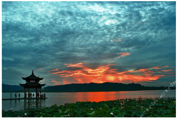 上海出发杭州苏州乌镇三日游1人次团购-原价6