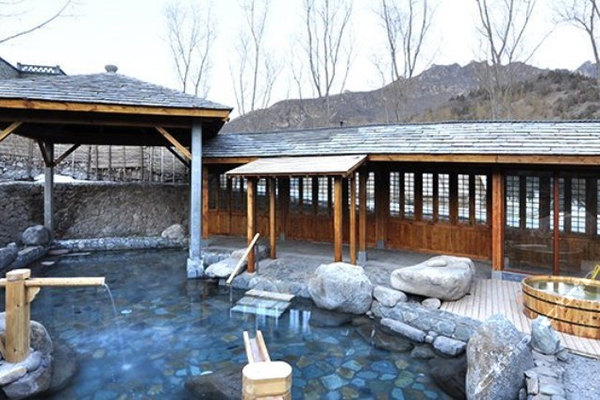 北京古北水镇段家大院(庭院大床+双人温泉)团