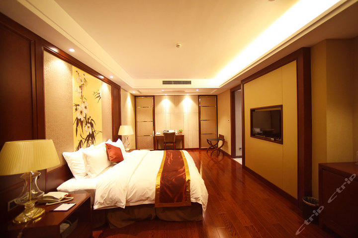 武夷山华美达酒店-豪华套房
