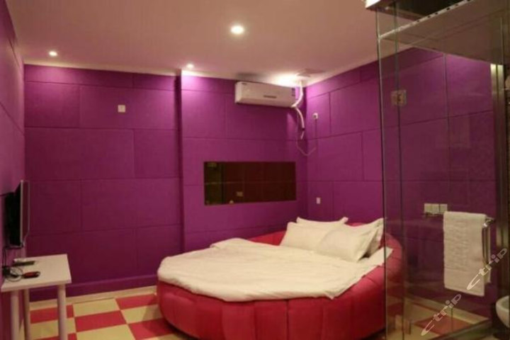 济宁1992主题酒店