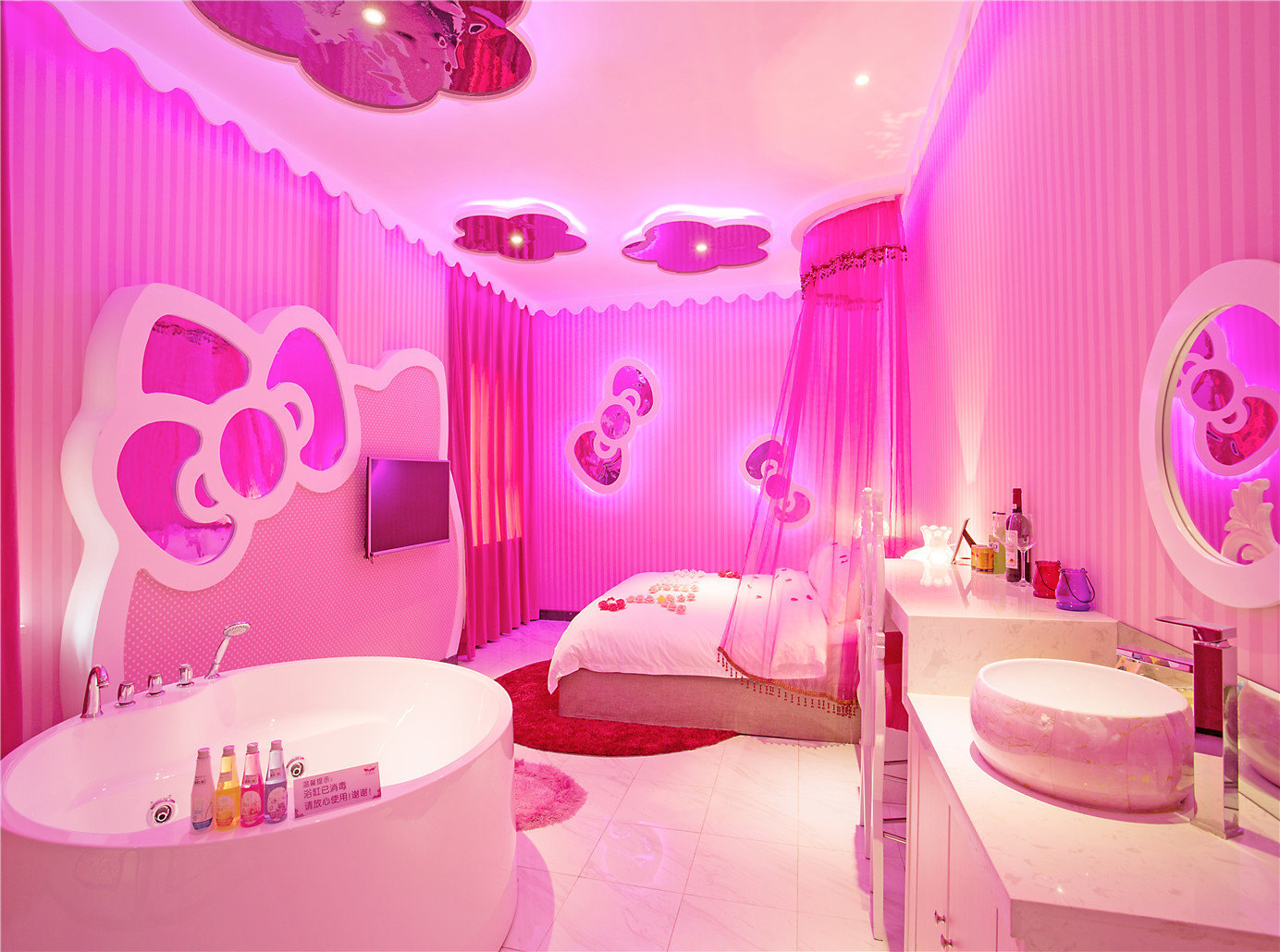 合肥天鹅恋情侣酒店(10房型-3小时)