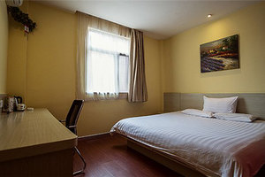 新春大促-汉庭成都金牛万达店-高级大床房\/家庭