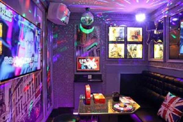 上海m2酒吧_上海m2酒吧人均