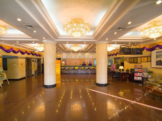 朝阳区首都机场高速路旁,北京首都机场宾馆的