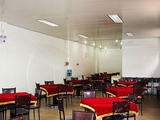 北京市南二环开阳路6号(开阳桥旁),北京侨园饭