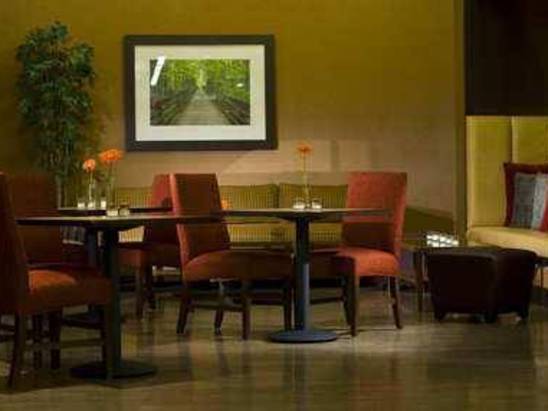 贝塞斯达华盛顿特区希尔顿双树酒店图片及房间