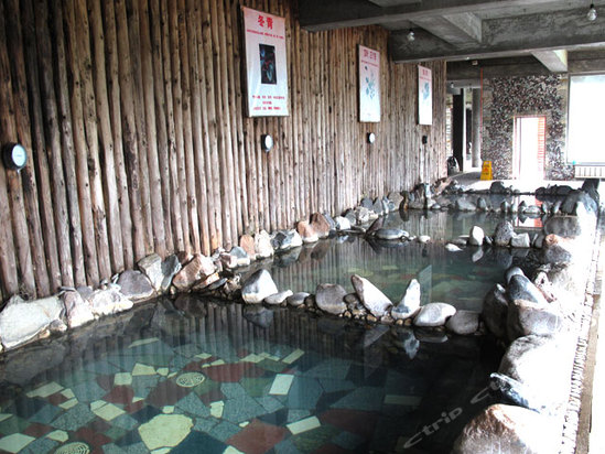 重组后的吉林省长白山仙人桥温泉旅游度假区有限公司,是一所集温泉