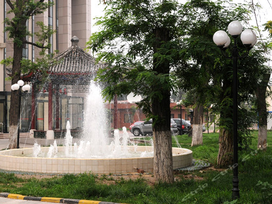 光华路2号,天津亚泰民族饭店的地址