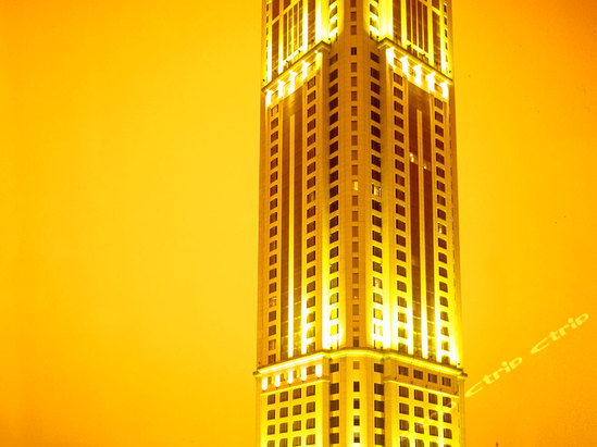 城市名人酒店挂牌五星级,居然夹…-南京城市名