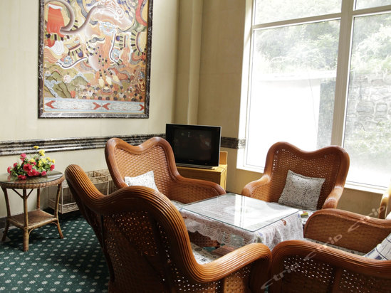 九寨沟管理局荷叶迎宾馆预订-九寨沟管理局荷