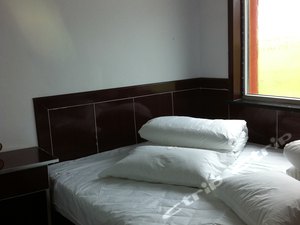 青海湖扎西度假藏式e家酒店