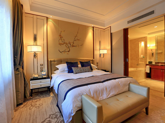 无锡湖滨四季春酒店hubing spring season hotel