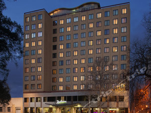 Radisson on Flagstaff Gardens Melbourne(ī׵ɭ˻԰Ƶ)