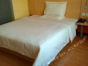 7天连锁酒店(长春解放桥轻轨站店)预订,7天连锁