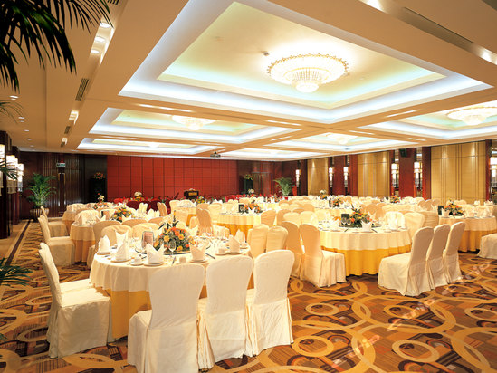 布吉镇百鸽路,地铁3号布吉站,深圳百合酒店的