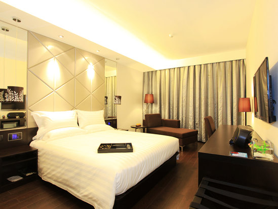 桔子酒店·精选(青岛五四广场店)