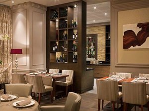 Paris Marriott Opera Ambassador Hotel(巴黎大