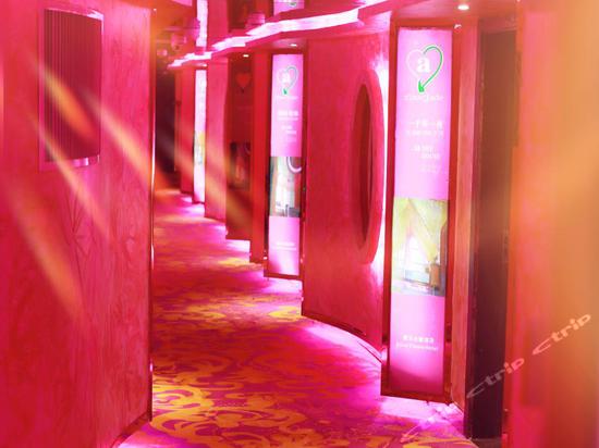 走廊-杭州爱玉主题酒店 走廊-携程酒店预订