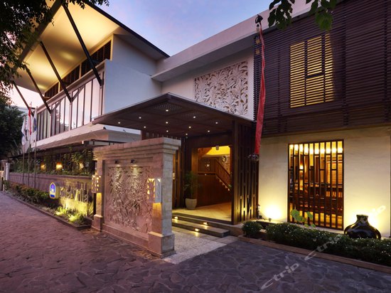 巴厘岛最佳西方库塔别墅Best Western Kuta V