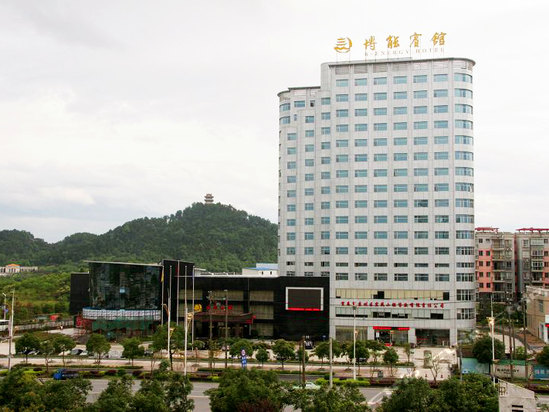 停车还要收费,开什么玩笑-宜春博能宾馆停车还