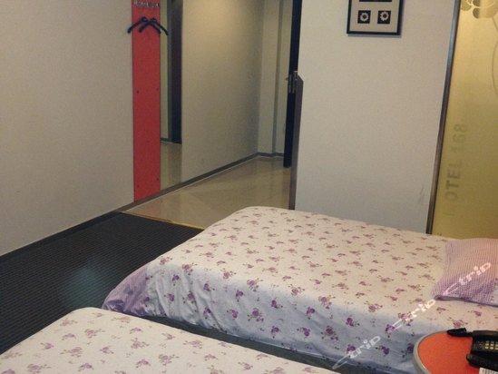 2月去的,上海天气很冷,酒店内…-莫泰168(上海