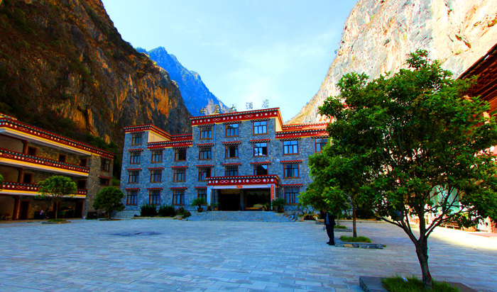 香格里拉旅游住宿,香格里拉住宿攻略,度假酒店