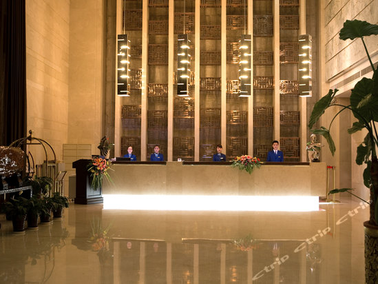 二环南路西段180号,西安悦豪酒店的地址