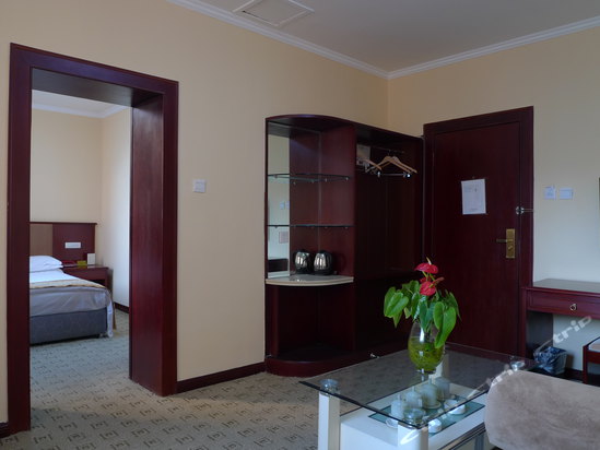 青岛铁路金海红宇宾馆预订-青岛铁路金海红宇