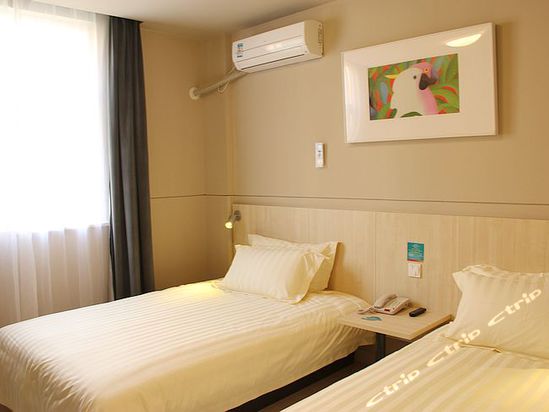 出行方便,距离火车站和机场大巴…-锦江之星(长