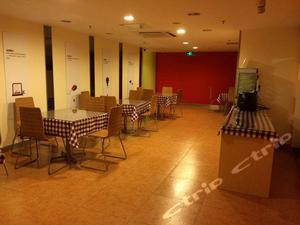 7天连锁酒店(深圳福田口岸地铁站店)预订价格