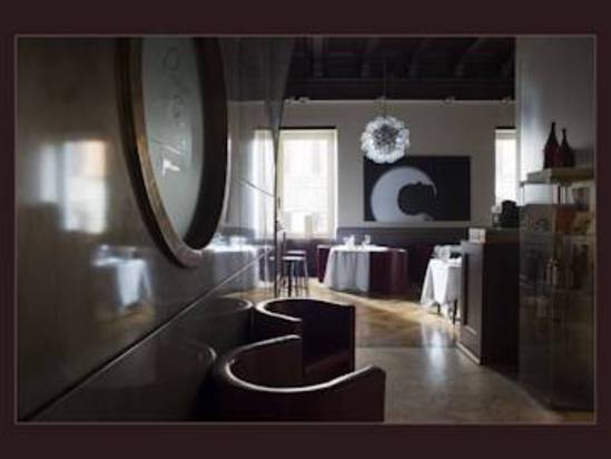 Rex Hotel