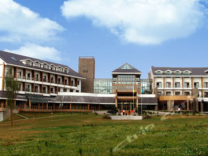 <em>武隆仙女山</em>假日<em>酒店预订</em>价格,联系电话\位置地
