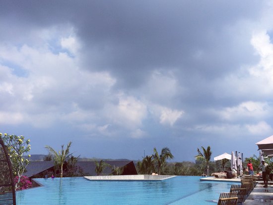 巴厘岛金巴兰森林度假酒店点评,巴厘岛金巴兰