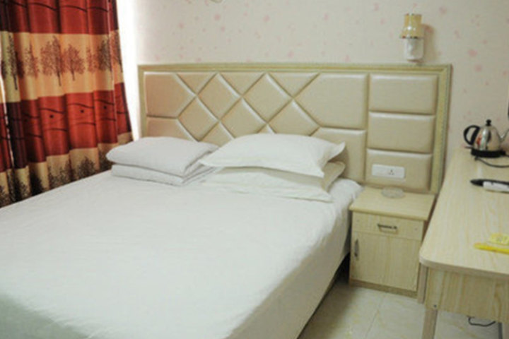 宾馆退房的垃圾是当天丢