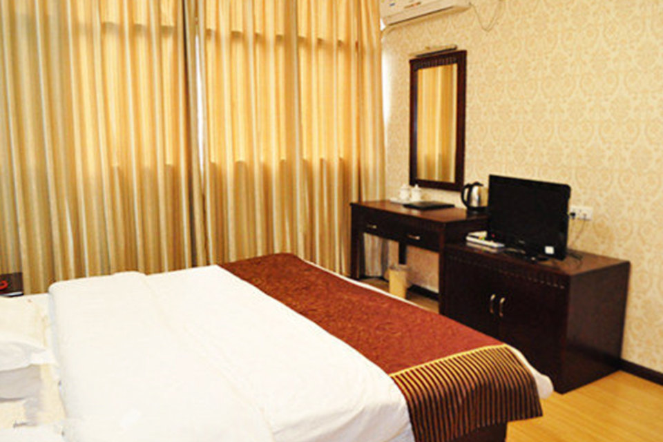 宾馆退房的垃圾是当天丢