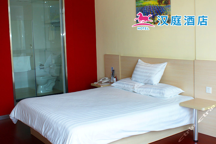 尊享汉庭酒店(深圳龙华油松店)高级大床房\/双床