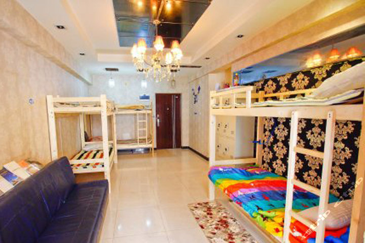 西安卧槽青年旅舍(女生六人间床位)团购-原价4