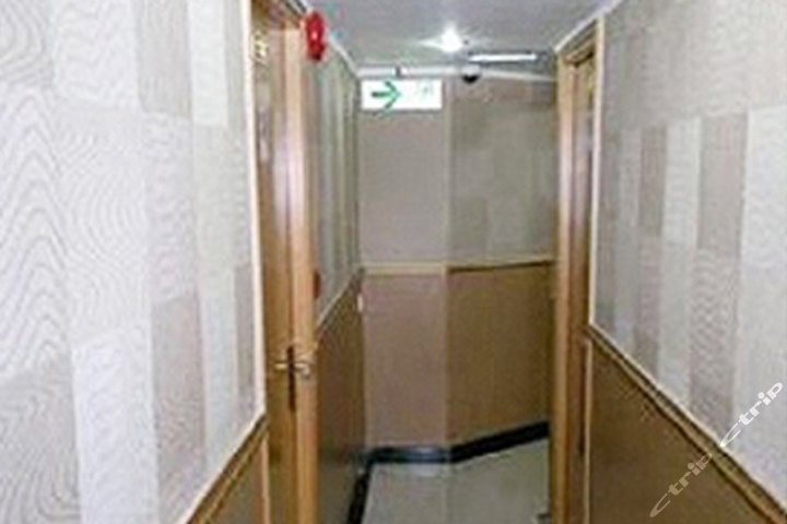 香港金岛宾馆(标准五人房-11月优惠)团购-香港