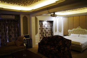 成都全球热恋主题酒店(紫韵流沙主题房)团购-原