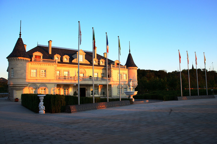 北京张裕爱斐堡国际酒庄(欧洲小镇度假酒店)